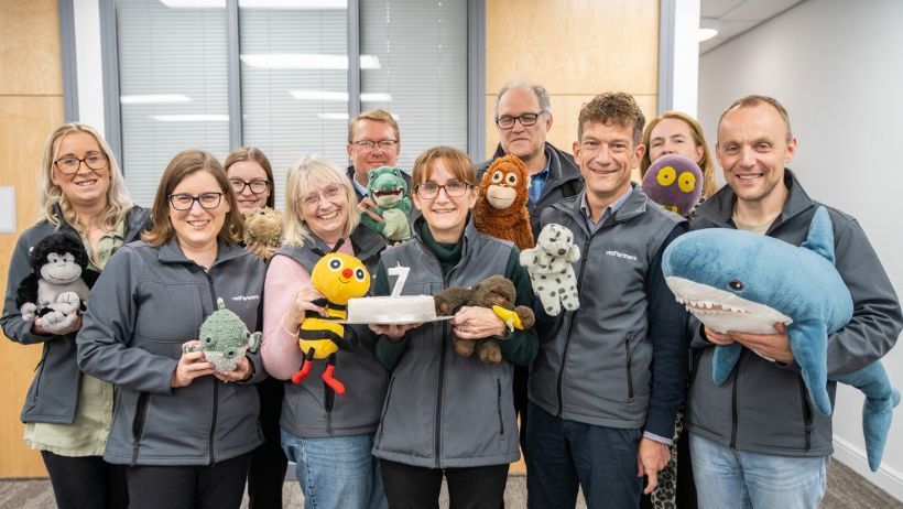VetPartners festeggia il settimo compleanno donando per la salvaguardia degli animali